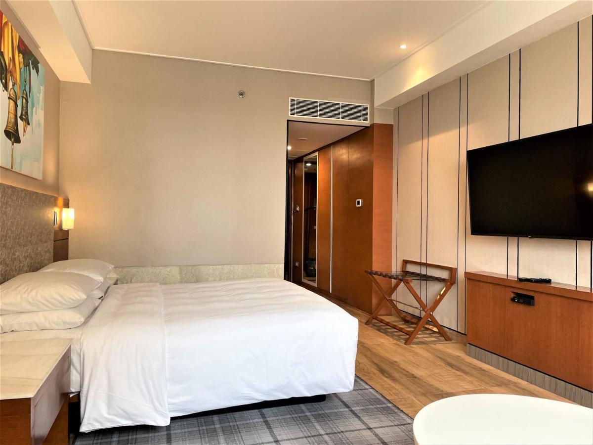 فندق بيكاديلي نيودلهي المظهر الخارجي الصورة A room at the hotel