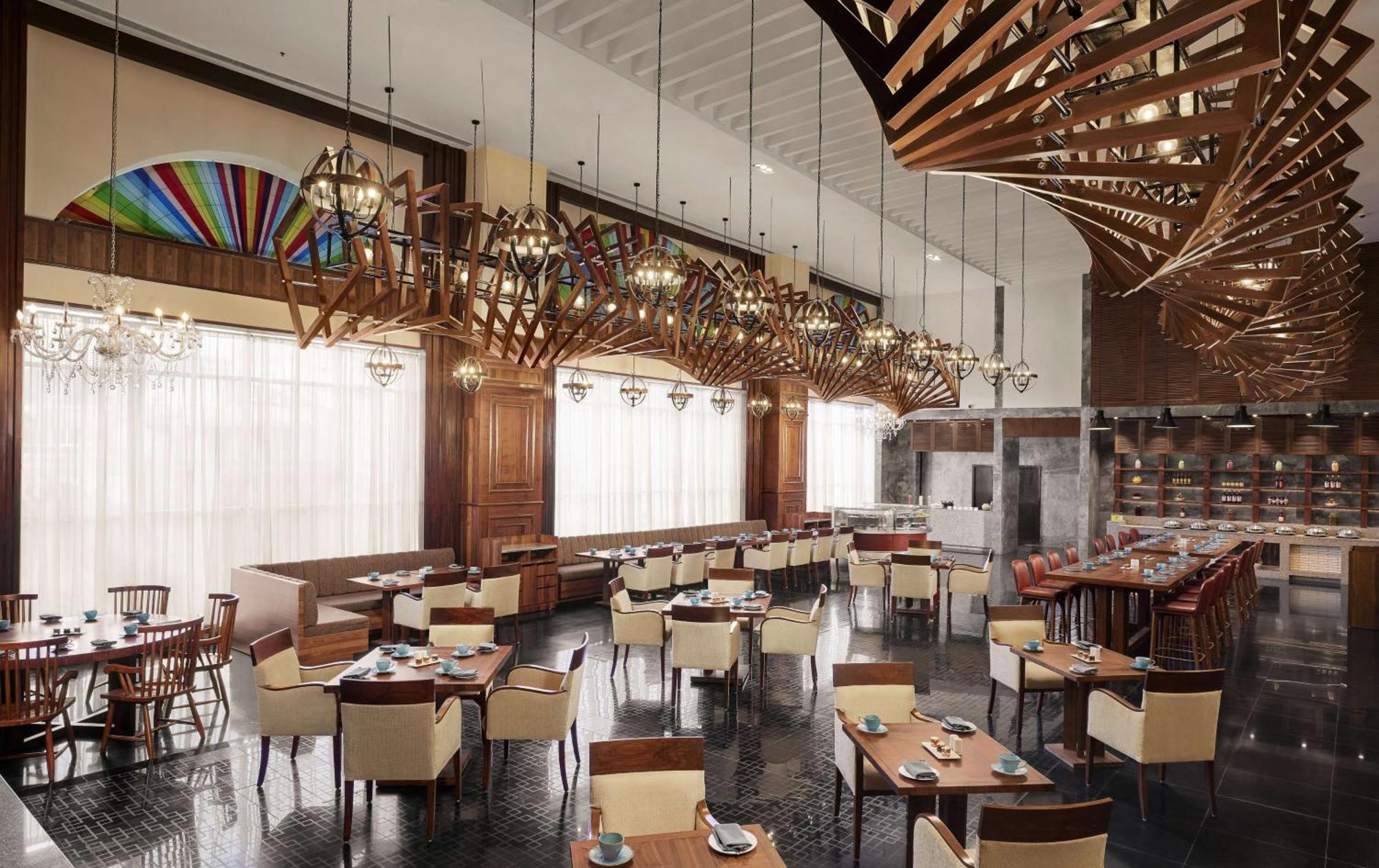 فندق بيكاديلي نيودلهي المظهر الخارجي الصورة The interior of the restaurant